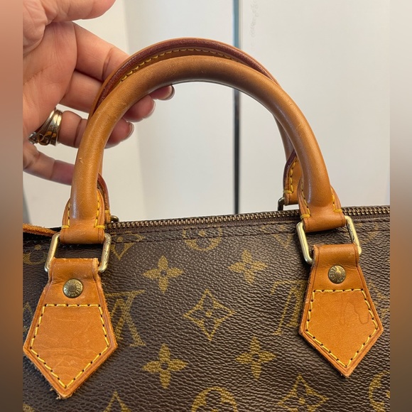 Louis Vuitton 🔥$499 MONOGRAM SPEEDY 30 SATCHEL BAG - Picture 7 of 14